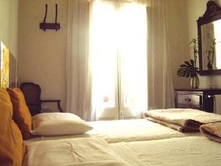 Vrabac Guesthouse Barcelona Bagian luar foto
